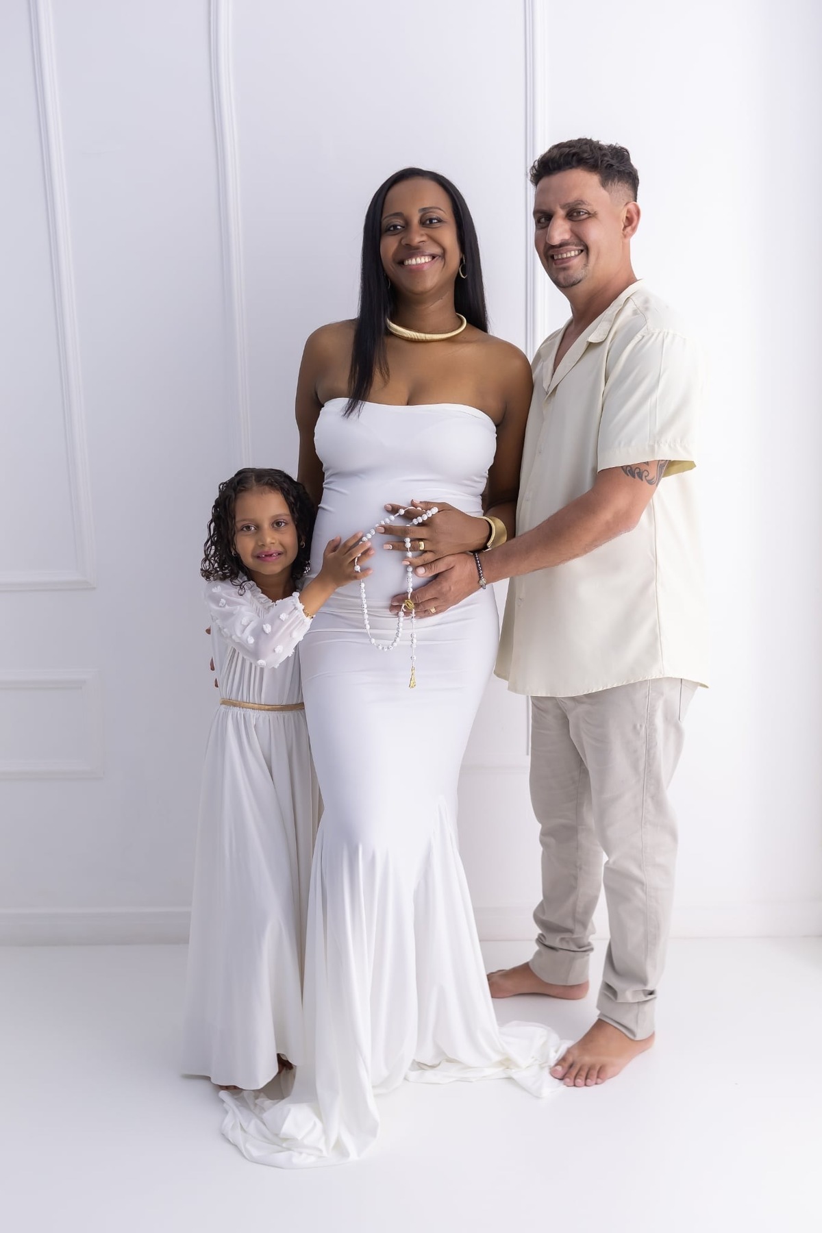 Ensaio de gestante em estúdio. Fotografo em Londrina especializado em ensaios de bebes, família e crianças. Momento registrado pela fotografa Giscellayne.