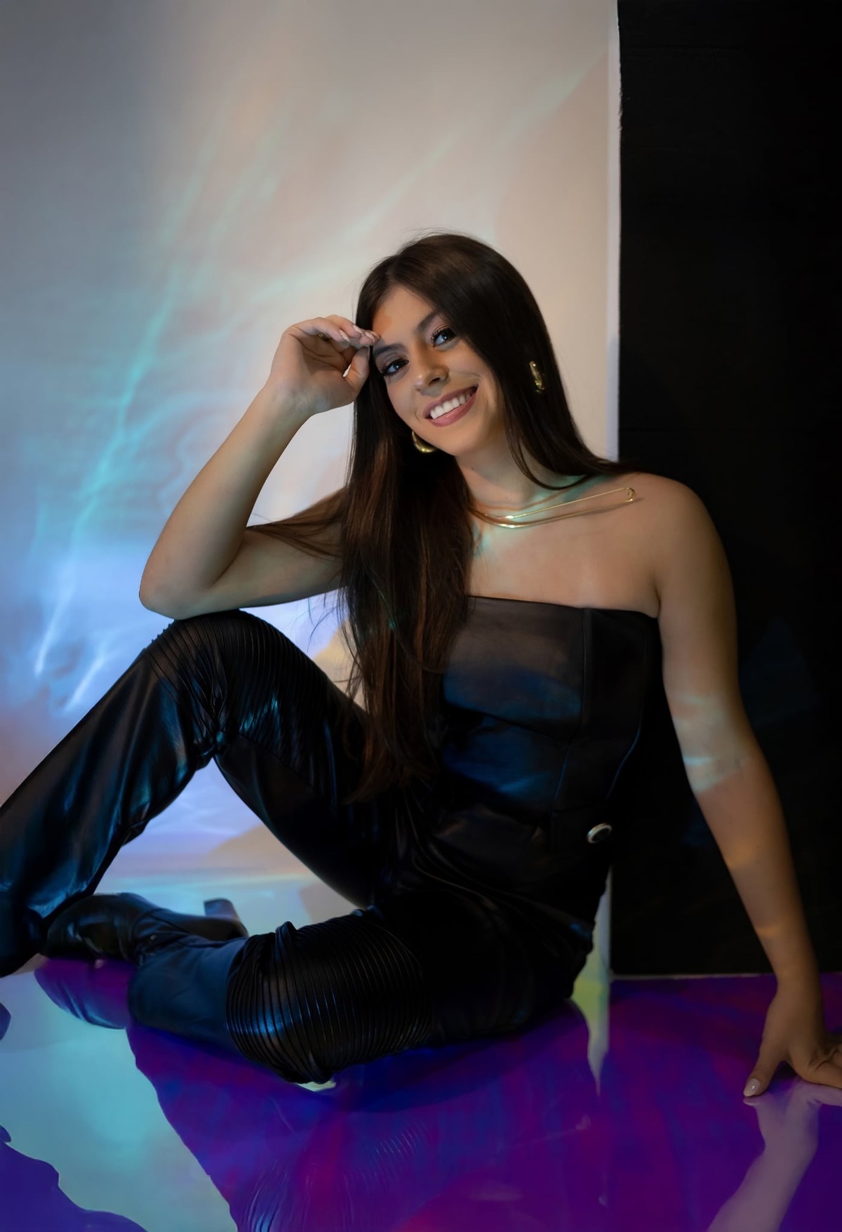 Ensaio feminino em estúdio. Fotografo em Londrina especializado em ensaios de bebes, família e crianças. Momento registrado pela fotografa Giscellayne.