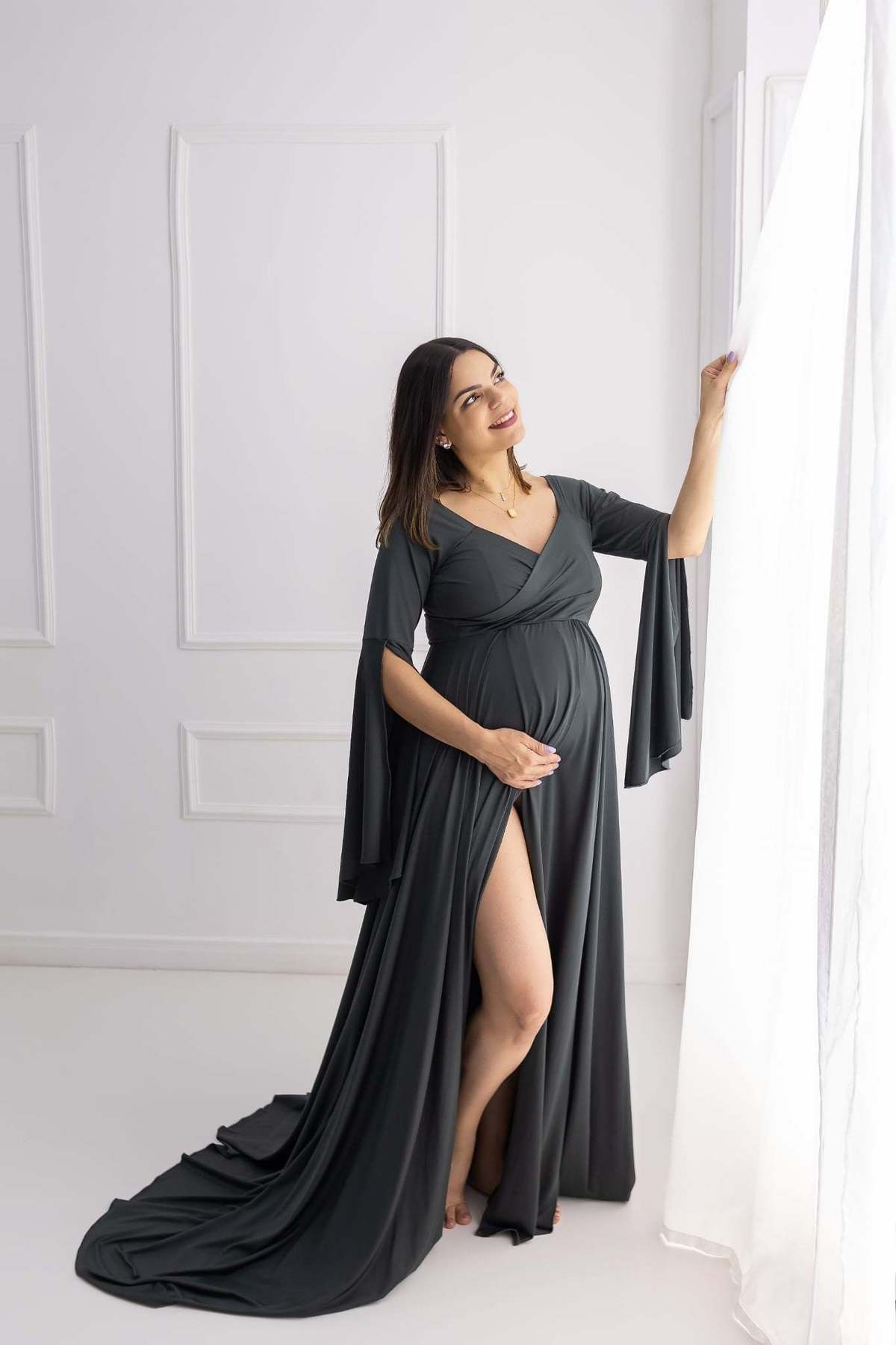 Ensaio de gestante em estúdio. Fotografo em Londrina especializado em ensaios de bebes, família e crianças. Momento registrado pela fotografa Giscellayne.