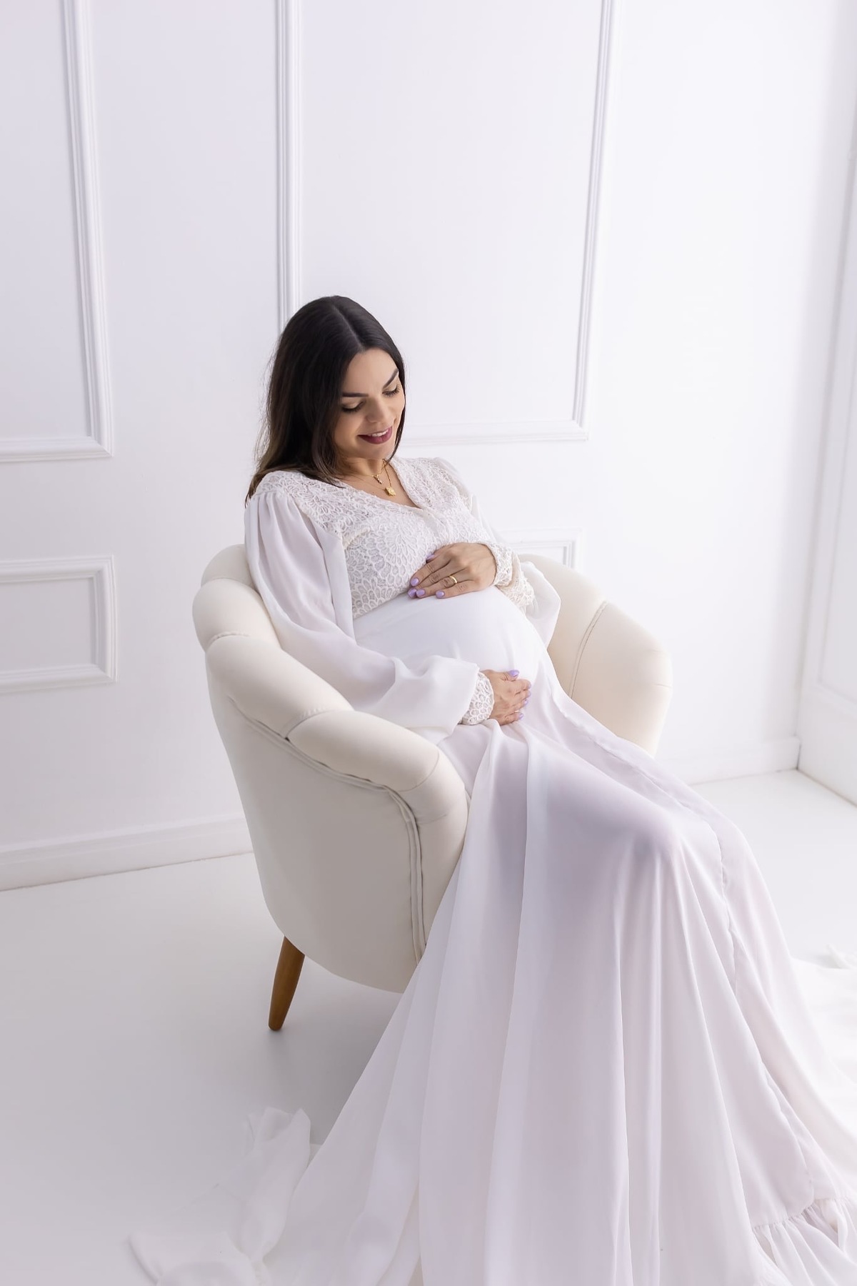 Ensaio de gestante em estúdio. Fotografo em Londrina especializado em ensaios de bebes, família e crianças. Momento registrado pela fotografa Giscellayne.