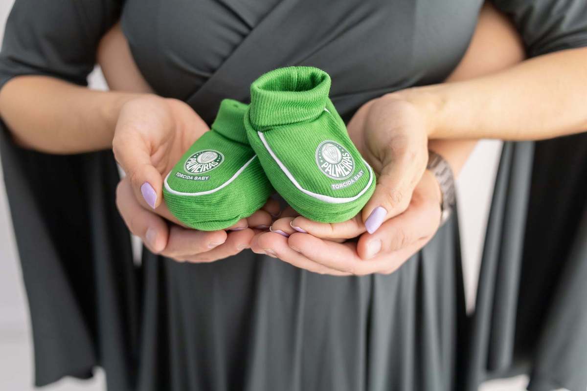 Ensaio de gestante em estúdio. Fotografo em Londrina especializado em ensaios de bebes, família e crianças. Momento registrado pela fotografa Giscellayne.