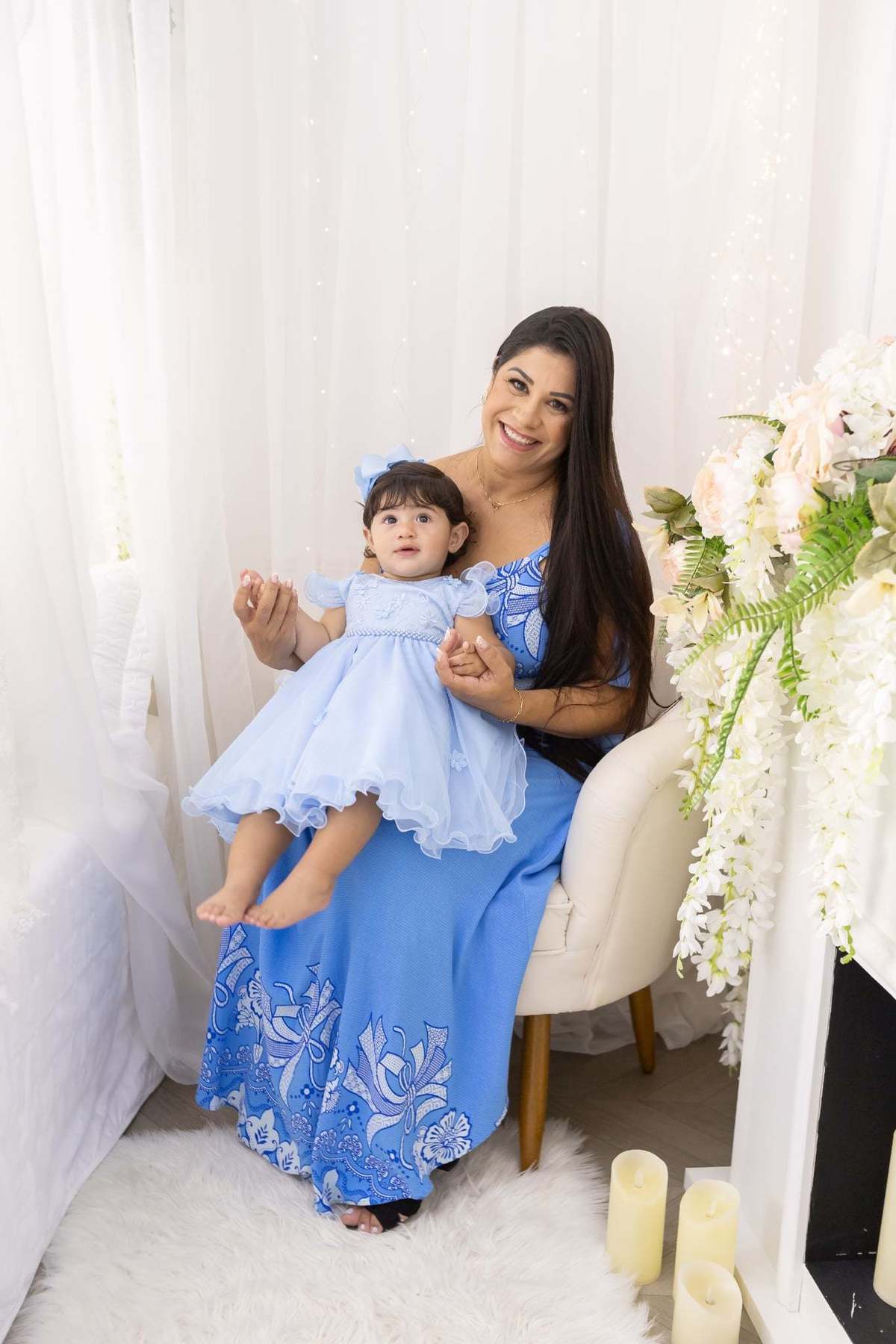 Ensaio  smash the cake em estúdio. Fotografo em Londrina especializado em ensaios de bebes, família e crianças. Momento registrado pela fotografa Giscellayne.
