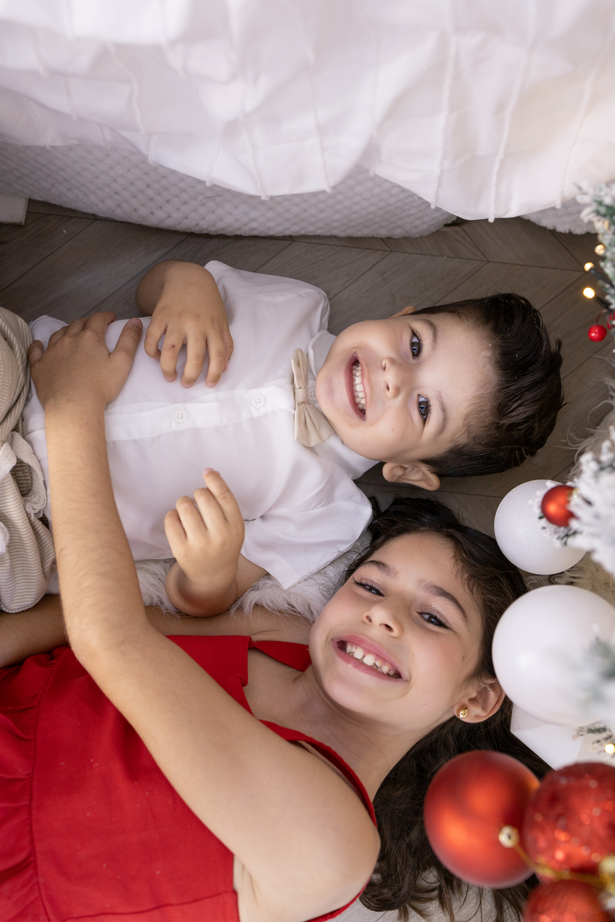 Cenario quarto do papai noel em Londrina-PR, ensaio de natal. Fotografo especializado em ensaios de natal. com direito a escrever a cartinha pro papai noel