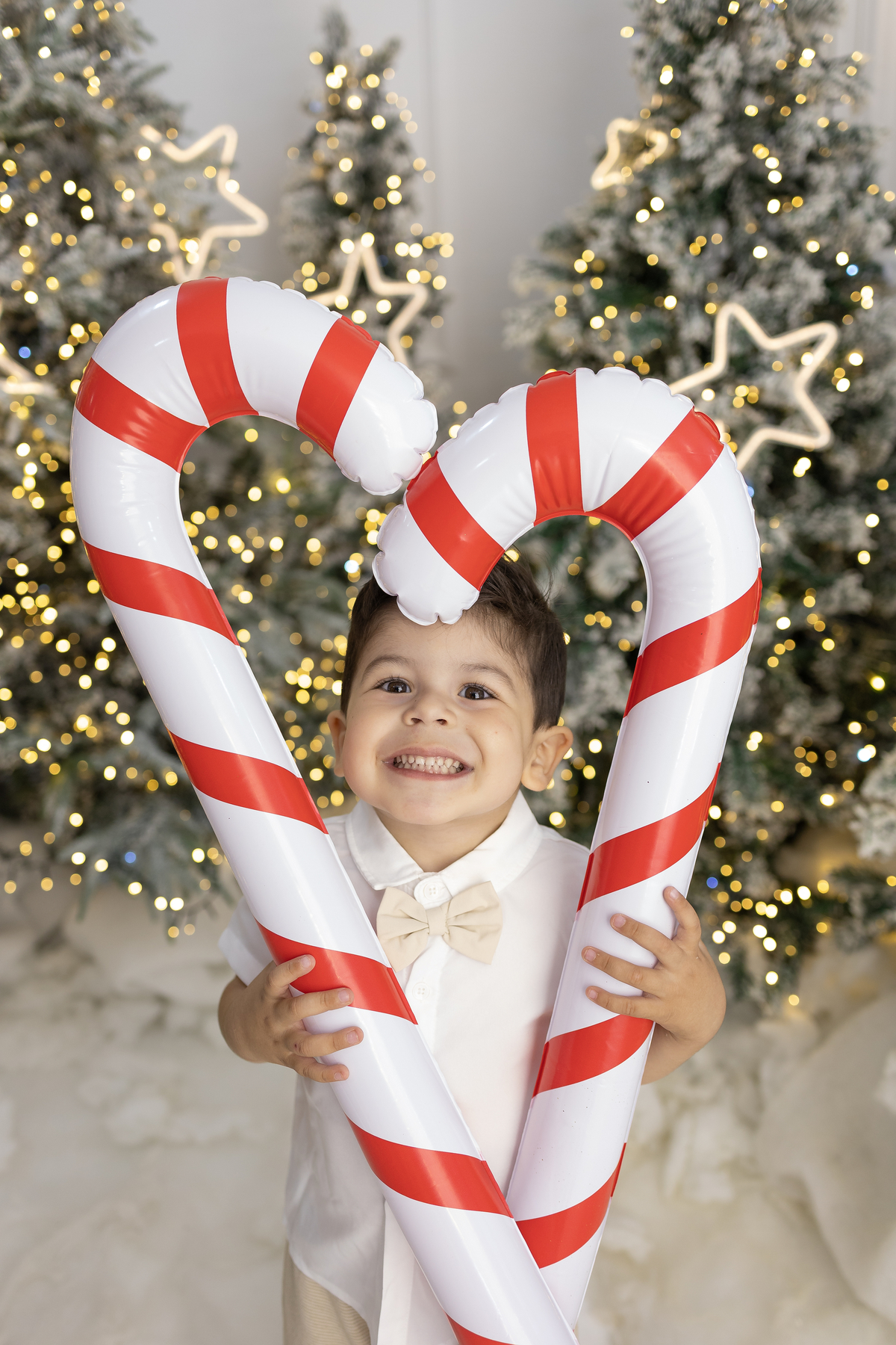 Cenario neve em Londrina-PR, ensaio de natal. Fotografo especializado em ensaios de natal. com direito a escrever a cartinha pro papai noel