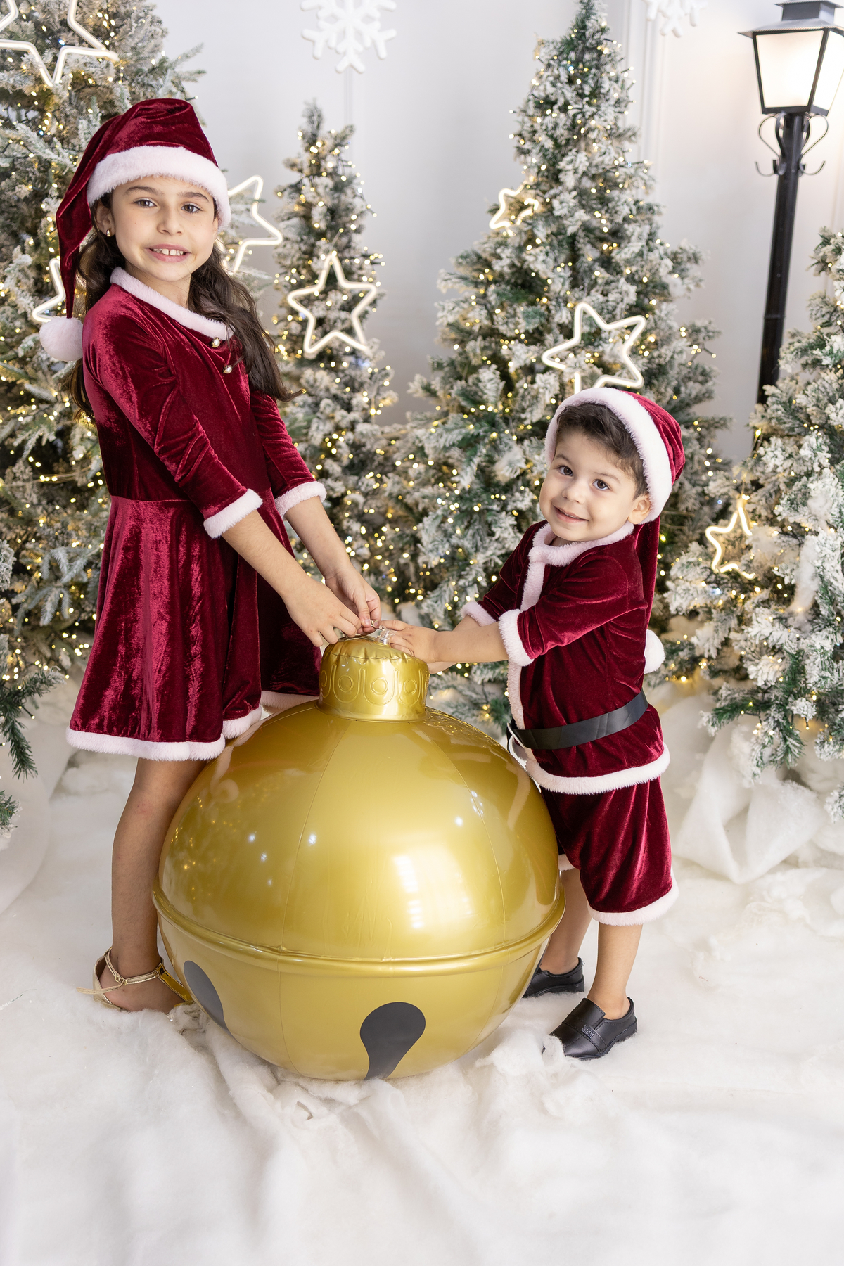 Cenario neve em Londrina-PR, ensaio de natal. Fotografo especializado em ensaios de natal. com direito a escrever a cartinha pro papai noel