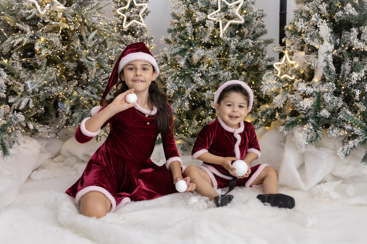 Cenario neve em Londrina-PR, ensaio de natal. Fotografo especializado em ensaios de natal. com direito a escrever a cartinha pro papai noel