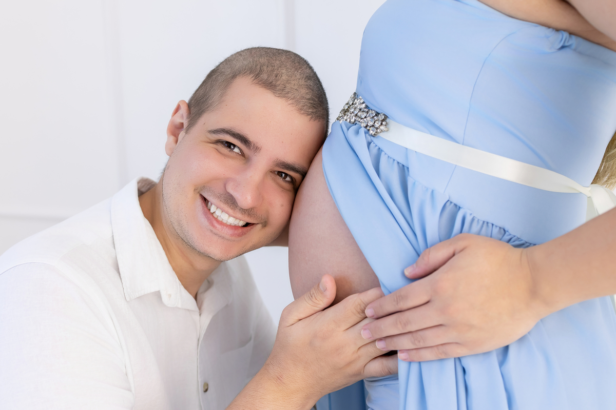 Ensaio de gestante no estúdio com tema natal. um ensaio lindo e cheio de esperança.
Fotografa e Londrina especializada em ensaios em estúdio.