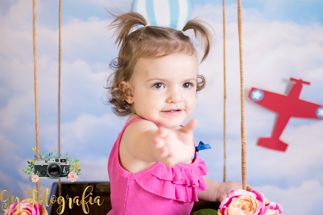 mini ensaio de dia das crianças, tema voo de balão, ensaio em estúdio, pacotes a partir de 120,00 até 3 anos