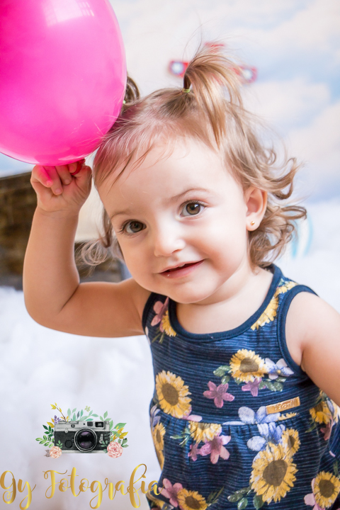 mini ensaio de dia das crianças, tema voo de balão, ensaio em estúdio, pacotes a partir de 120,00 até 3 anos