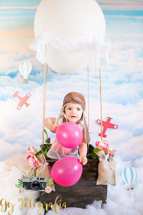 mini ensaio de dia das crianças, tema voo de balão, ensaio em estúdio, pacotes a partir de 120,00 até 3 anos