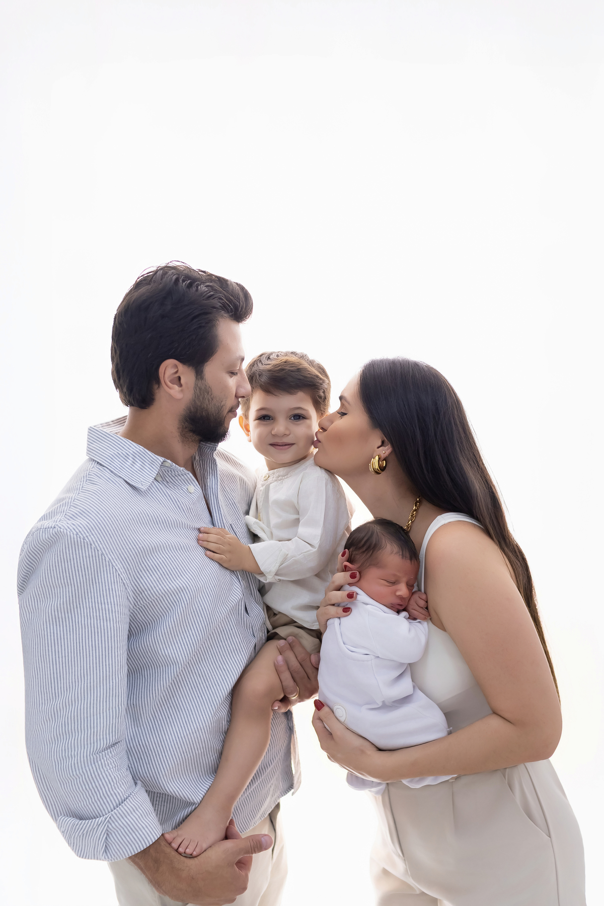 Ensaio Newborn natural do Joaquim, ensaio em estudio em Londrina-pr, fotografa especializada em ensaios em família.