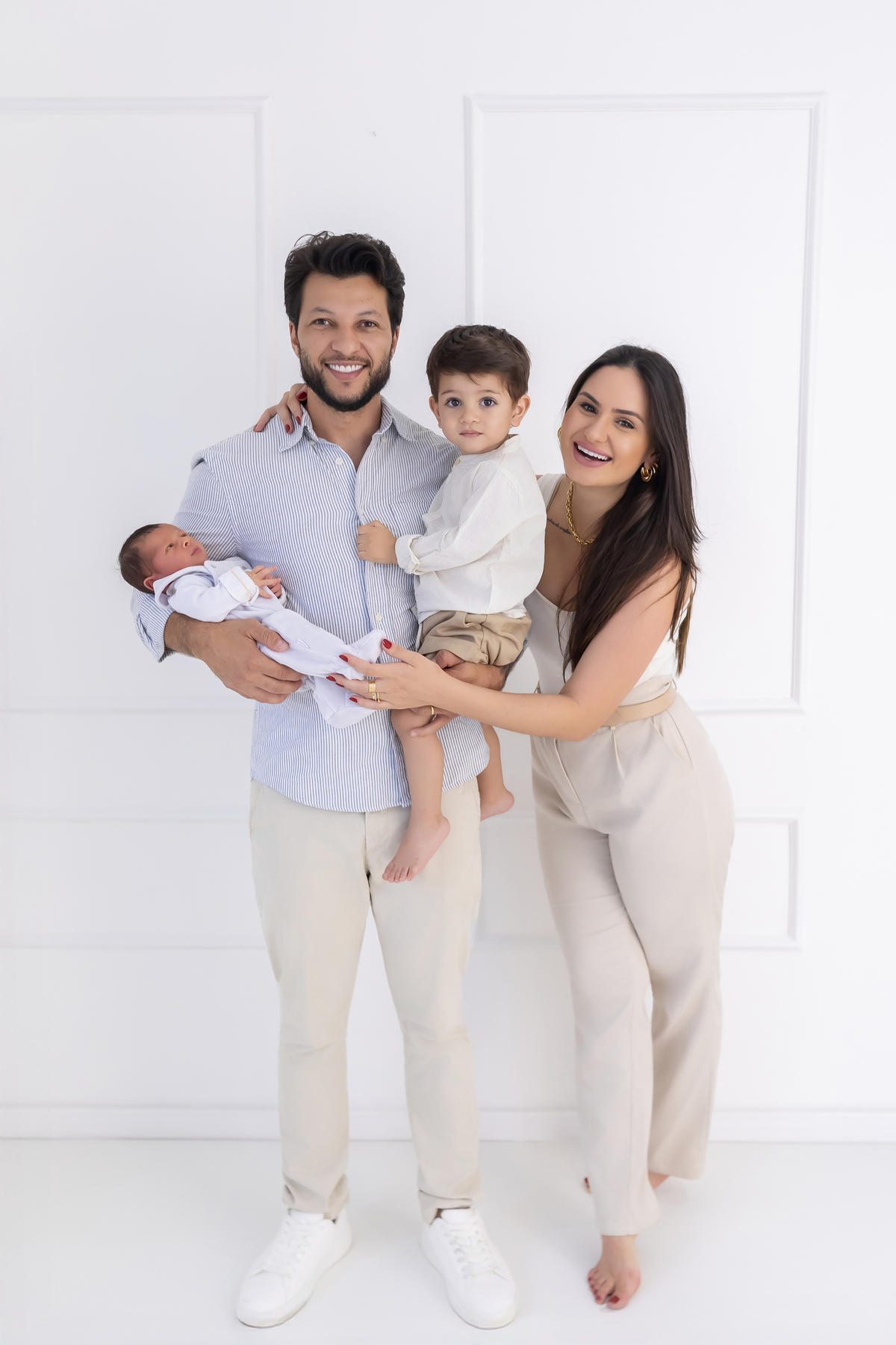 Ensaio Newborn natural do Joaquim, ensaio em estudio em Londrina-pr, fotografa especializada em ensaios em família.