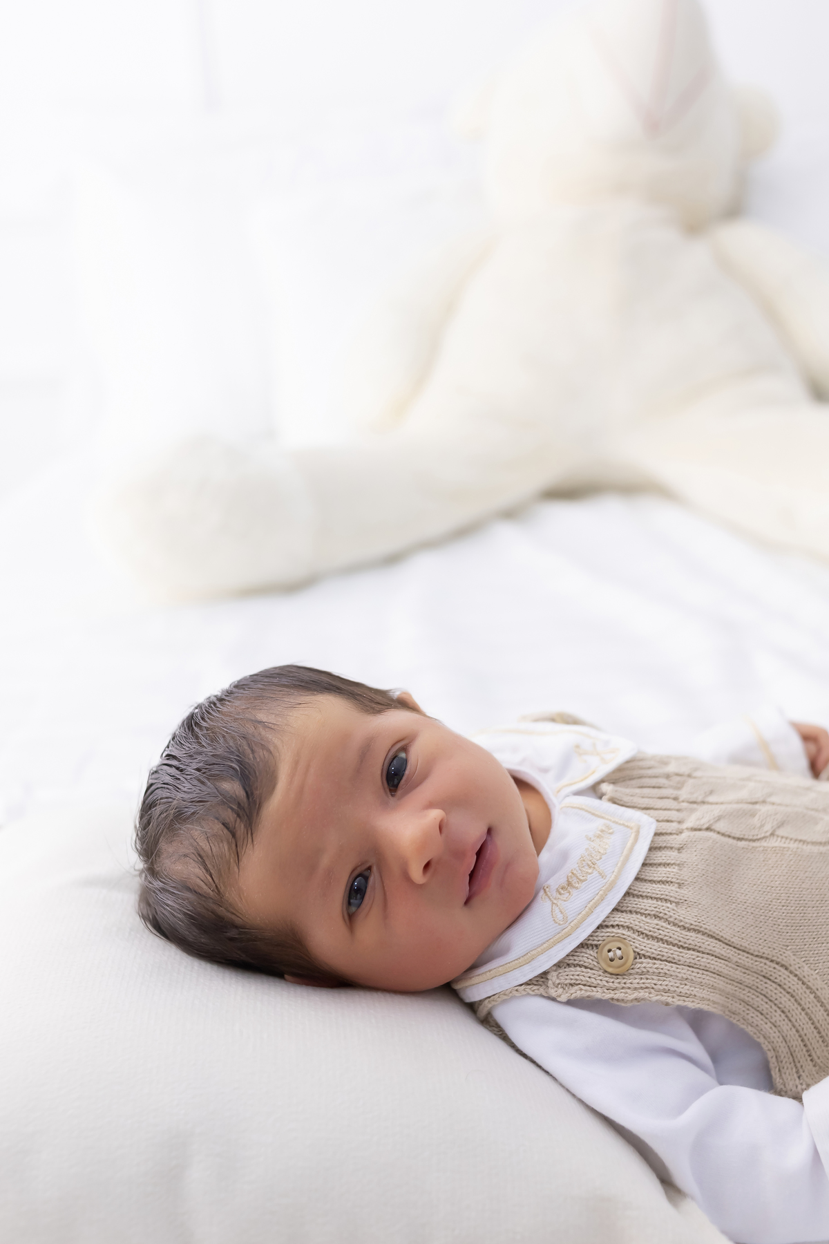 Ensaio Newborn natural do Joaquim, ensaio em estudio em Londrina-pr, fotografa especializada em ensaios em família.