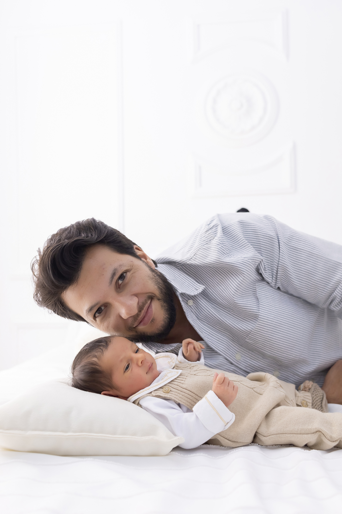 Ensaio Newborn natural do Joaquim, ensaio em estudio em Londrina-pr, fotografa especializada em ensaios em família.