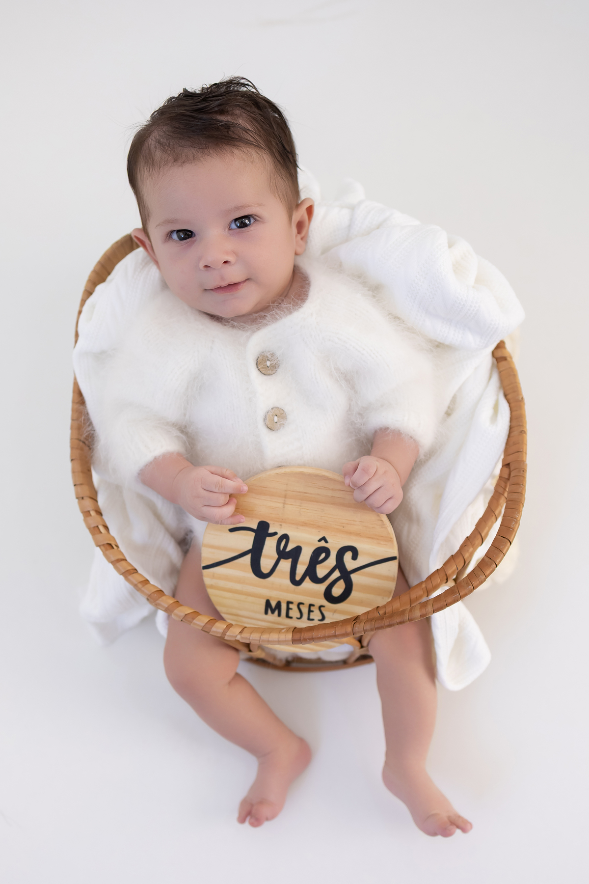 Ensaio de acompanhamento do bebê, mesversário. ensaio de 3 meses.. fotografo em londrina especializado em ensaios de bebês.