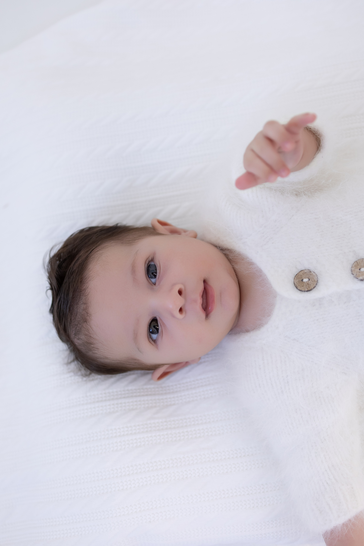 Ensaio de acompanhamento do bebê, mesversário. ensaio de 3 meses.. fotografo em londrina especializado em ensaios de bebês.