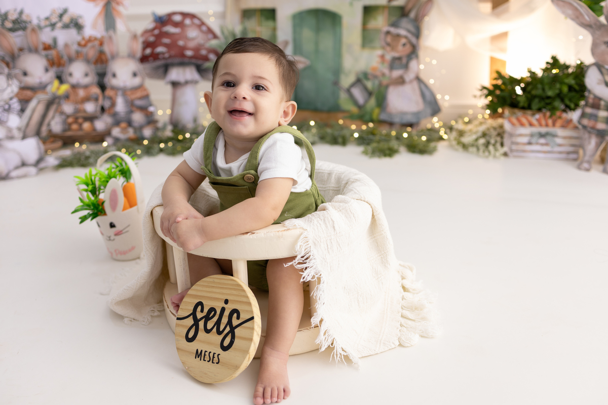 Ensaio de acompanhamento do bebê, mesversário. ensaio de 6 meses.. fotógrafo em londrina especializado em ensaios de bebês.
Tema do mês do acompanhamento, páscoa!