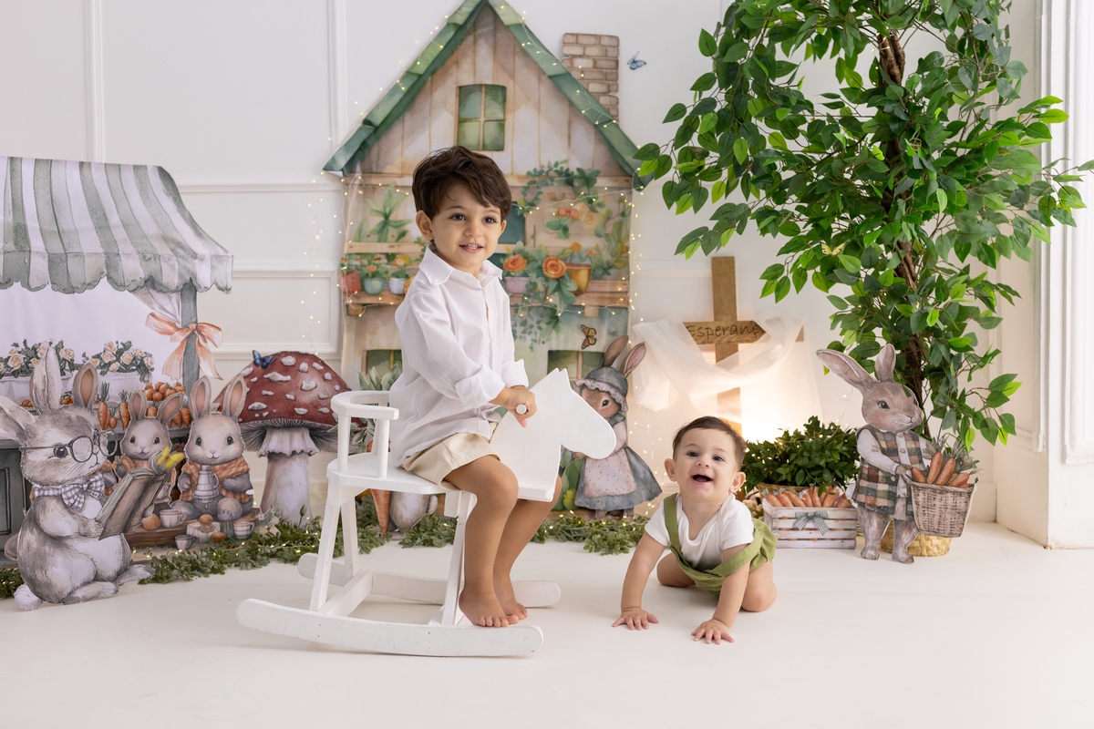 Ensaio de acompanhamento do bebê, mesversário. ensaio de 6 meses.. fotógrafo em londrina especializado em ensaios de bebês.
Tema do mês do acompanhamento, páscoa!