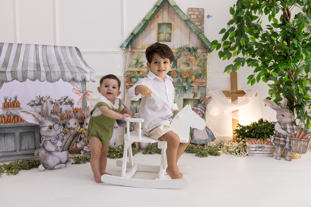 Ensaio de acompanhamento do bebê, mesversário. ensaio de 6 meses.. fotógrafo em londrina especializado em ensaios de bebês.
Tema do mês do acompanhamento, páscoa!