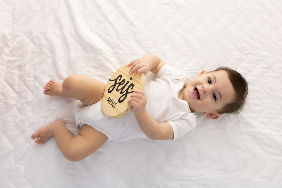 Ensaio de acompanhamento do bebê, mesversário. ensaio de 6 meses.. fotógrafo em londrina especializado em ensaios de bebês.
Tema do mês do acompanhamento, páscoa!