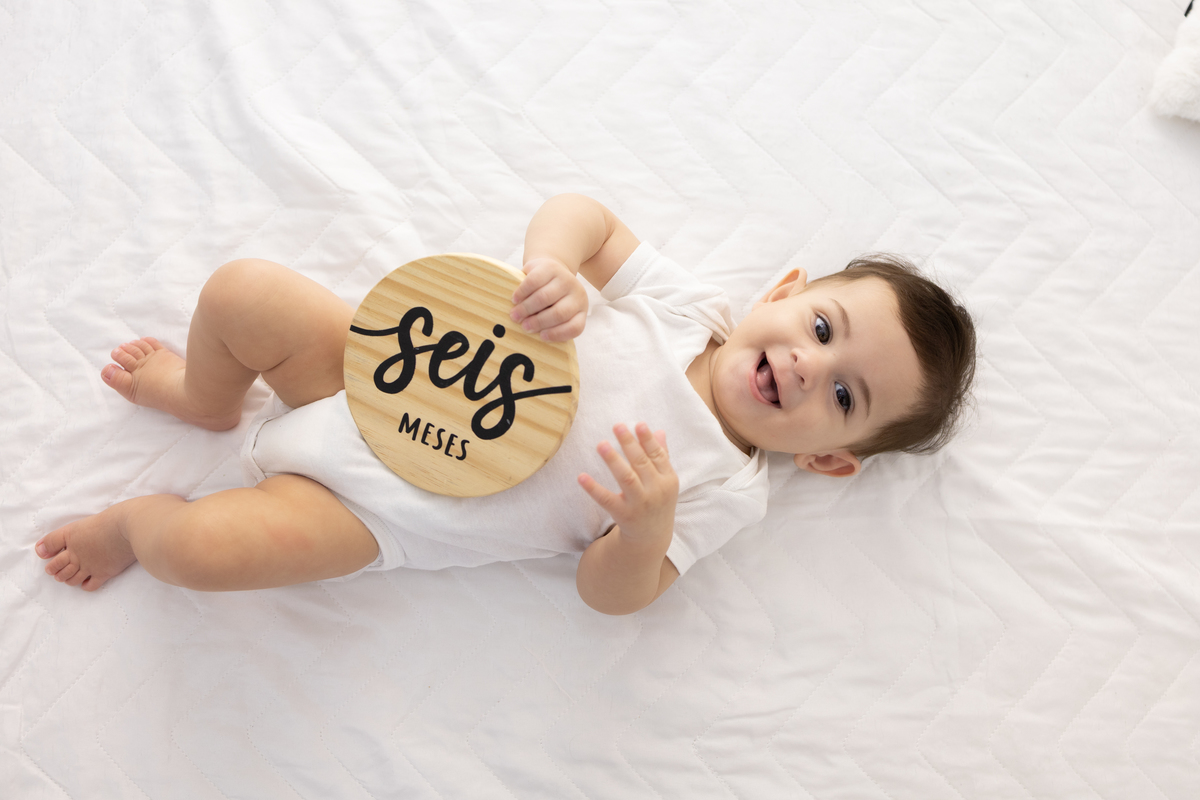 Ensaio de acompanhamento do bebê, mesversário. ensaio de 6 meses.. fotógrafo em londrina especializado em ensaios de bebês.
Tema do mês do acompanhamento, páscoa!