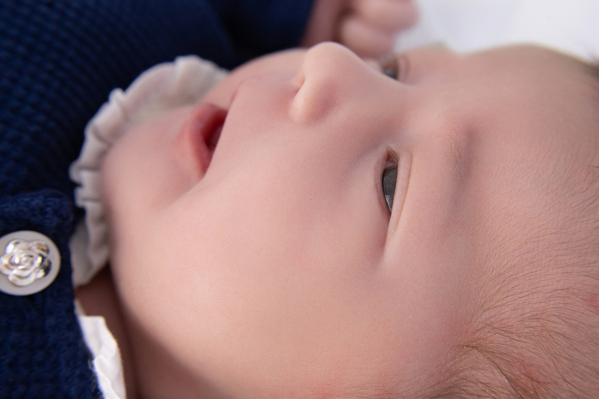 Ensaio Newborn natural da Jade, ensaio em estudio em Londrina-pr, fotografa especializada em ensaios em família.