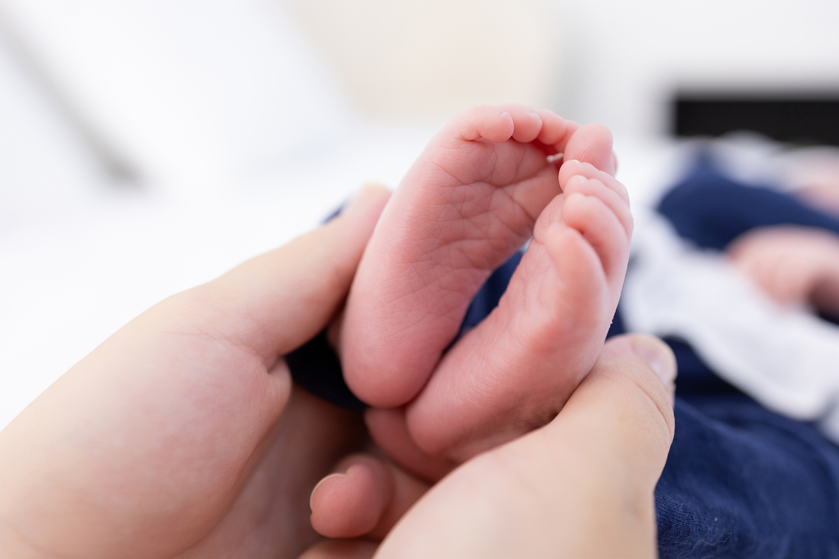 Ensaio Newborn natural da Jade, ensaio em estudio em Londrina-pr, fotografa especializada em ensaios em família.