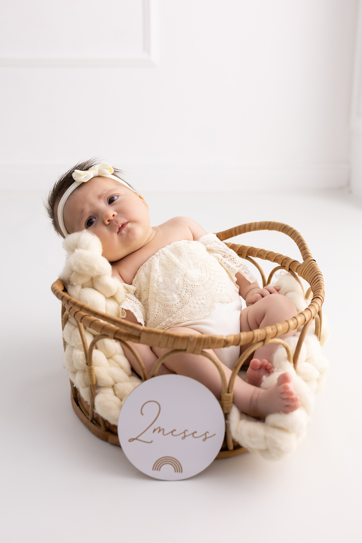 Ensaio de acompanhamento do bebê, mesversário. ensaio de 2 meses.. fotógrafo em londrina especializado em ensaios de bebês. especial de dia das mães.