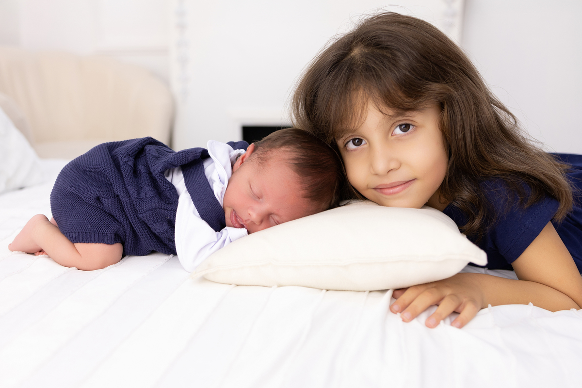 Ensaio Newborn natural do Murilo, ensaio em estúdio em Londrina-pr, fotografa especializada em ensaios em família.
