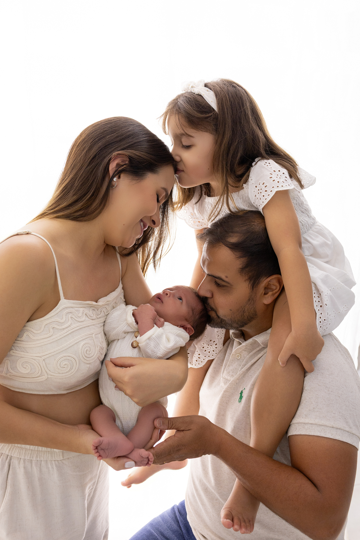 Ensaio Newborn natural do Murilo, ensaio em estúdio em Londrina-pr, fotografa especializada em ensaios em família.