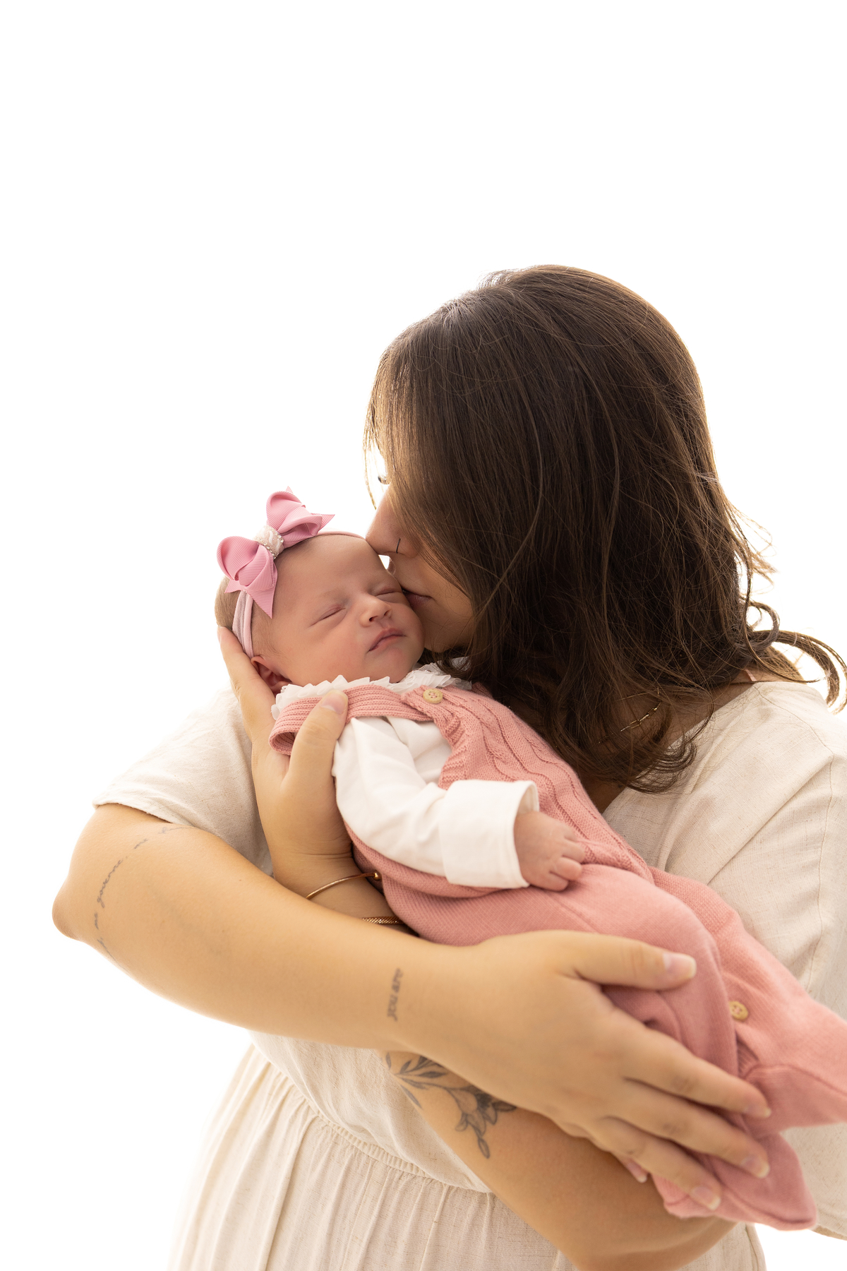 Ensaio Newborn natural da Laura, ensaio em estúdio em Londrina-pr, fotografa especializada em ensaios de bebês em família.
