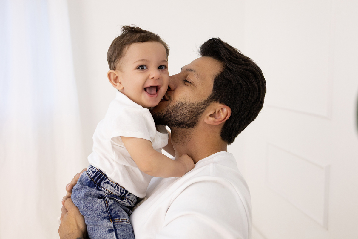 Ensaio especial grande família no estúdio Gy fotografia. um ensaio cheio de significados e carinho. fotógrafa em Londrina-Pr especializada em ensaios de bebê em estúdio