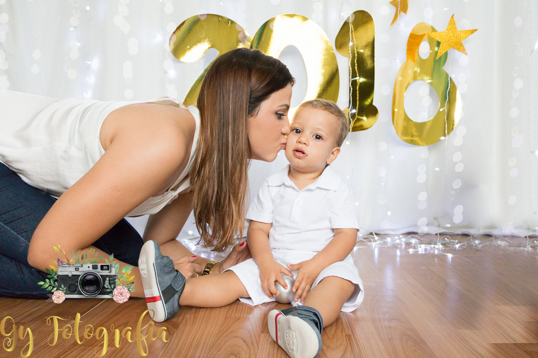 Mini ensaio de natal em londrina, fotografo, fotografa, ensaios externos e em estúdio. especializada em ensaios de newborn, bebe, gestantes, família e casal