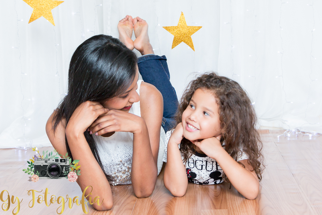 fotografo em londrina, mini ensaio de natal em estúdio, fotografa especializada em ensaios de gesntate, bebês e crianças