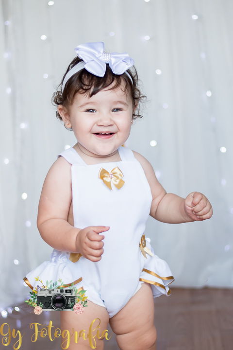 fotografo em londrina, mini ensaio de natal em estúdio, fotografa especializada em ensaios de gesntate, bebês e crianças