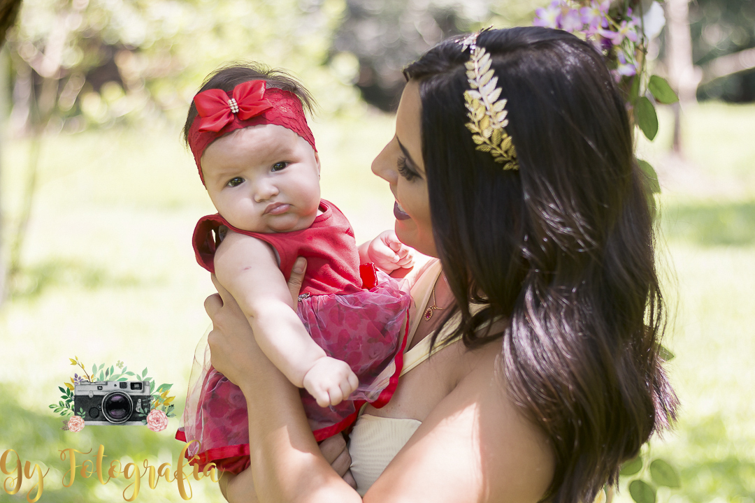 ensaio amamentação e ensaio família, bebe 3 meses em londrina, fotografo especializado em ensaios de gestante  família. fotografa em londrina