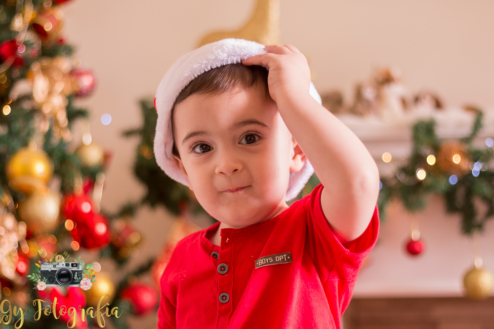 toca do papai noel pra que né¿ Mini ensaio de natal, momento registrado pela Giscellayne | Gy Fotografia, fotografo em londrina, especializada em ensaios fotográficos de família, bebes, gestantes e crianças.