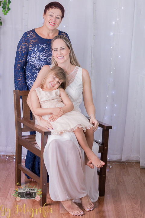 um amor de família! ento registrado pela Giscellayne. Gy Fotografia fotografo especializado em ensaios de familia em Londrina.