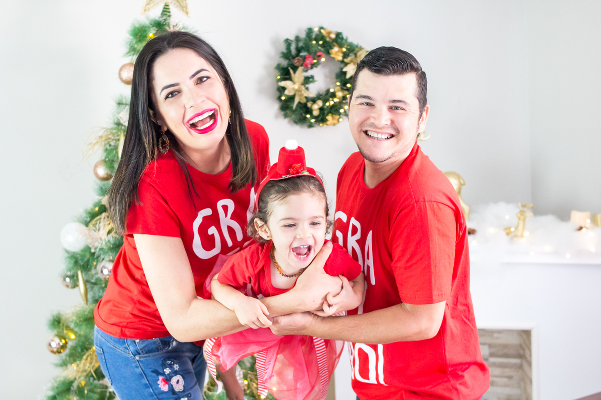 hora de brincar! Sessão fotográfica em estúdio, fotos de natal. 
Fotografo barato em londrina, Momento registrado pela fotógrafa Giscellayne - Gy fotografia, especialista em mini ensaios de bebes e crianças