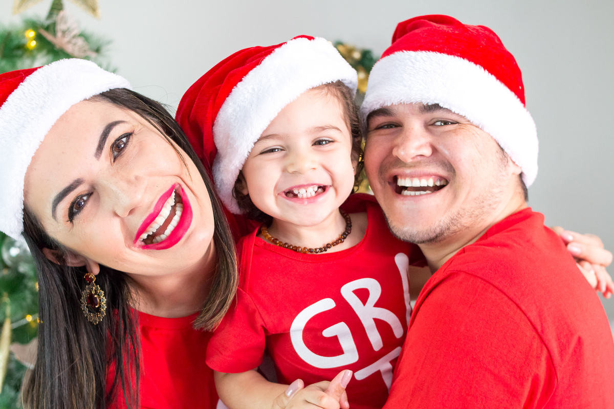 E esses sorrisos mais lindos!!
Sessão fotográfica em estúdio, fotos de natal. 
Fotografo barato em londrina, Momento registrado pela fotógrafa Giscellayne - Gy fotografia, especialista em mini ensaios de bebes e crianças