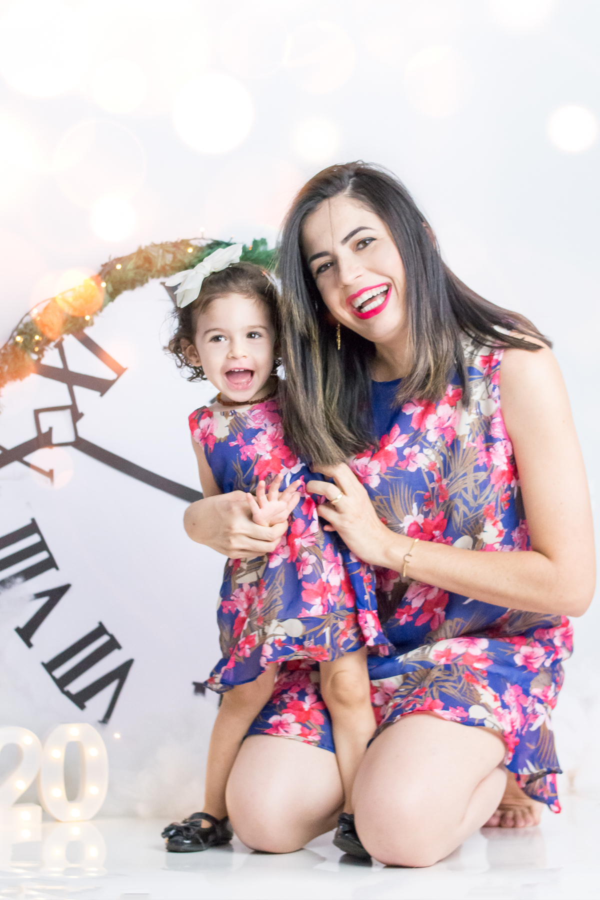 alegria! Sessão fotográfica em estúdio, fotos de natal. 
Fotografo barato em londrina, Momento registrado pela fotógrafa Giscellayne - Gy fotografia, especialista em mini ensaios de bebes e crianças