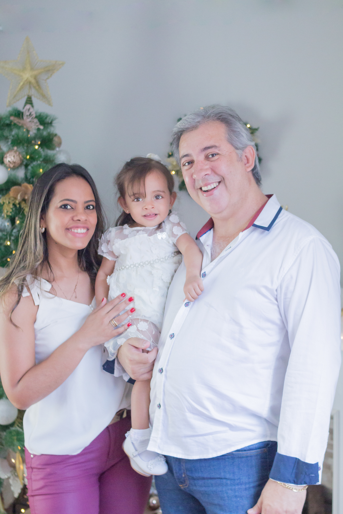 Familia linda! Mini sessão de fotos de natal, fotografo barato em londrina. Momento registrado pela fotógrafa Giscellayne -Gy fotogrfia, especializada em ensaios de bebês e crianças.