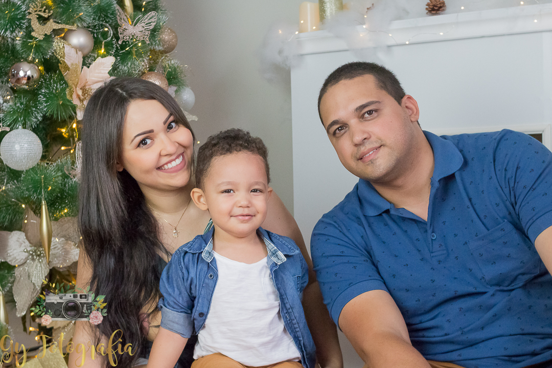 familia do benjamim na nossa sessão de natal!
Ensaio fotográfico feito em estúdio, fotografo especializado em ensaios de bebes e crianças, Mini sessão de natal, momento registrado pela fotógrafa Giscellayne - Gy Fotografia.