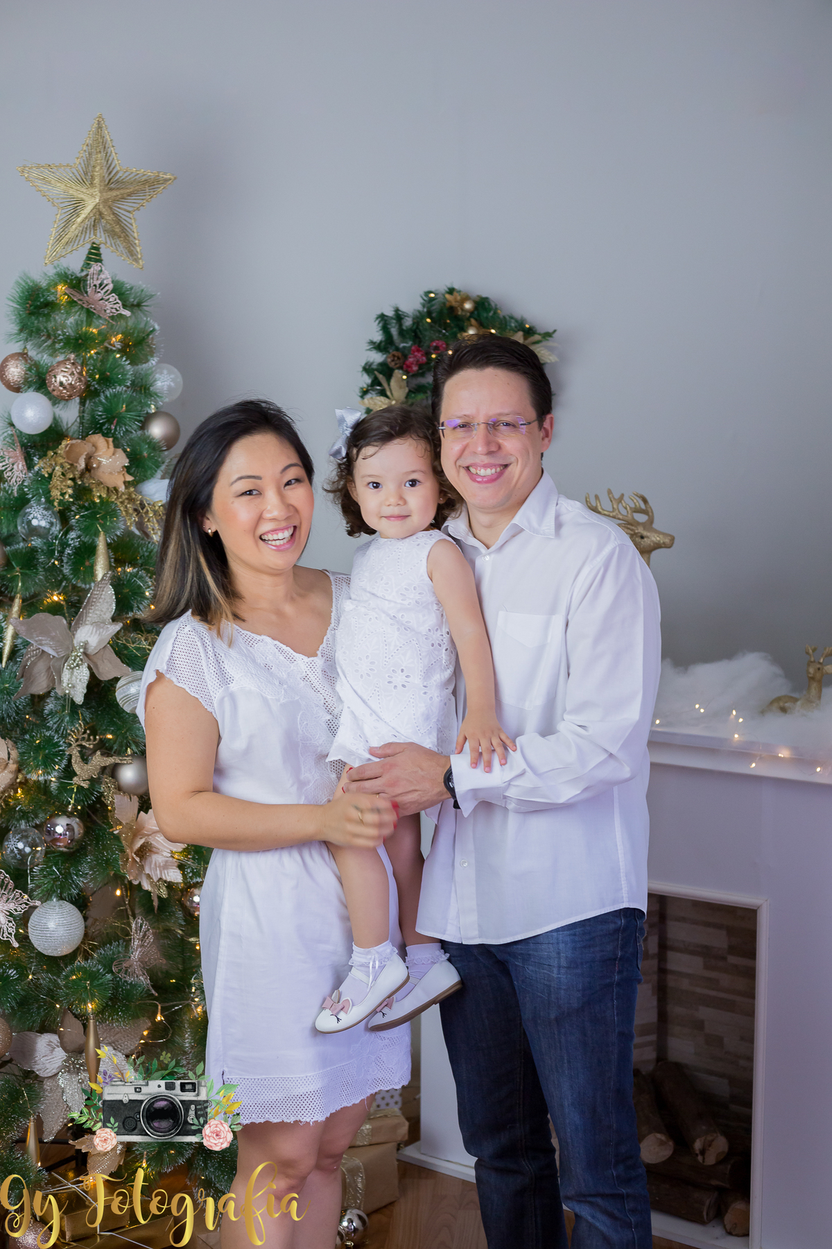 Foto de família natalina!
Mini ensaio de natal, fotografo em londrina, momento registrado pela fotografa Giscellayne | Gy fotografia, fotógrafa especializada em ensaios de bebes, crianças e gestantes.
