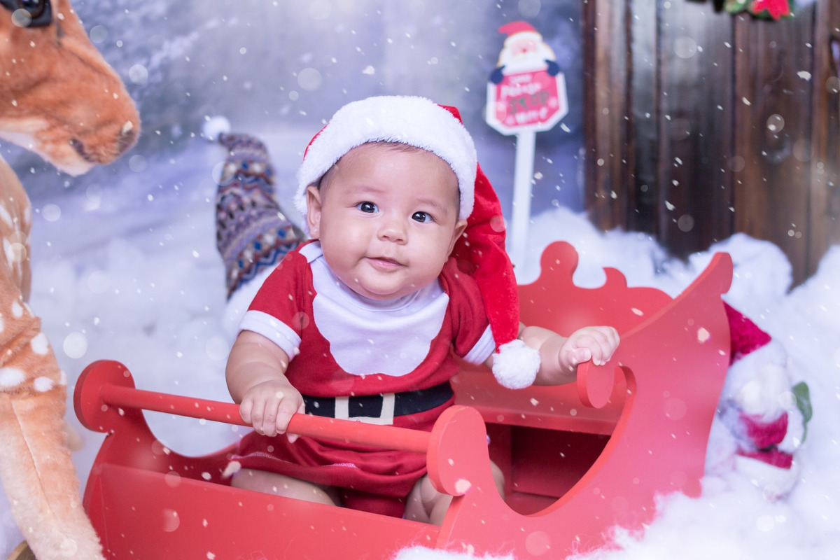 Mini ensaio de natal e ano novo, fotografo em Londrina. Momento registrado pela fotografa Giscellayne | Gy fotografia, fotógrafa especializada em ensaios de bebes, crianças e gestantes.