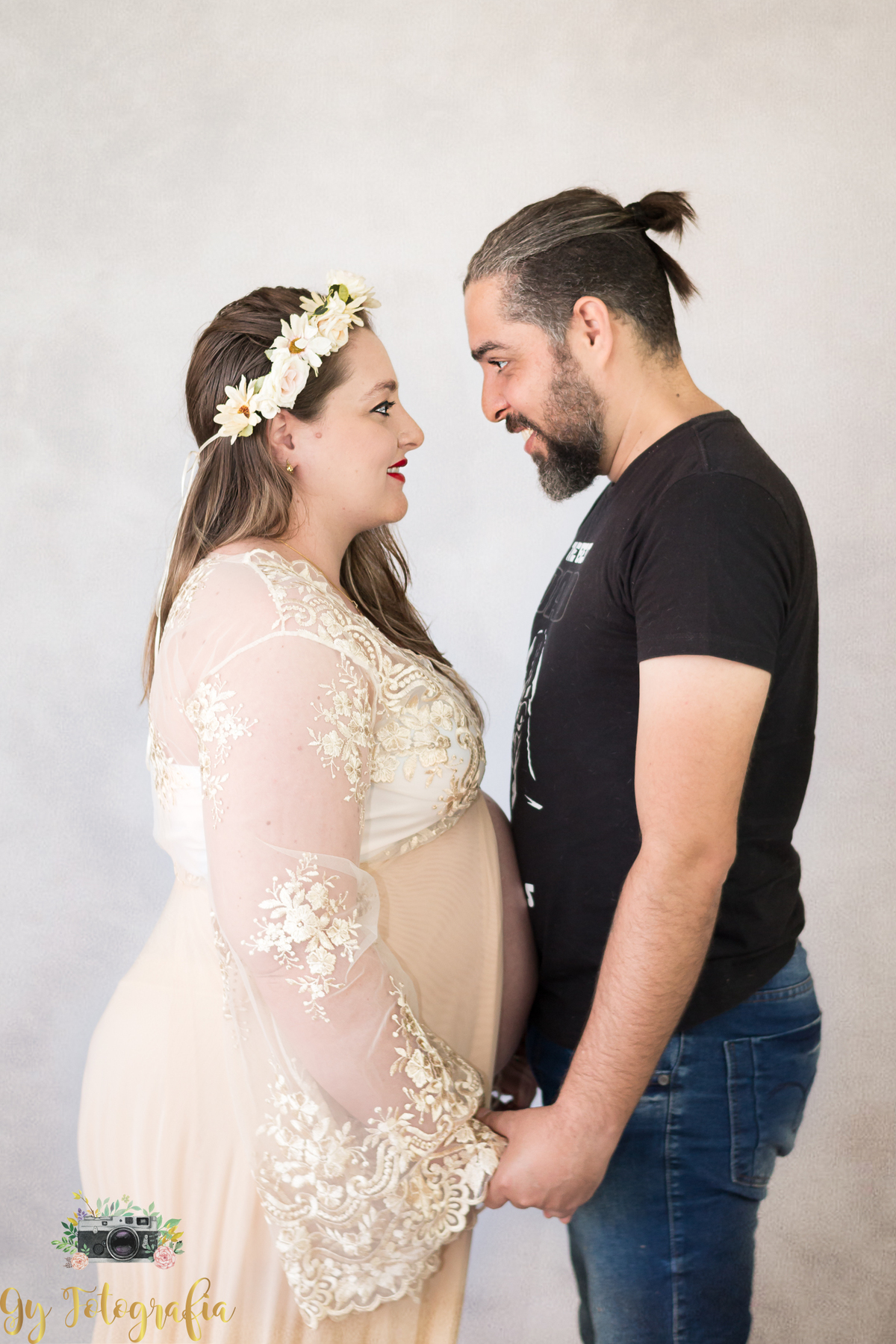 
Anesaio de gestante em estudio! Fotografa em Londrina.
