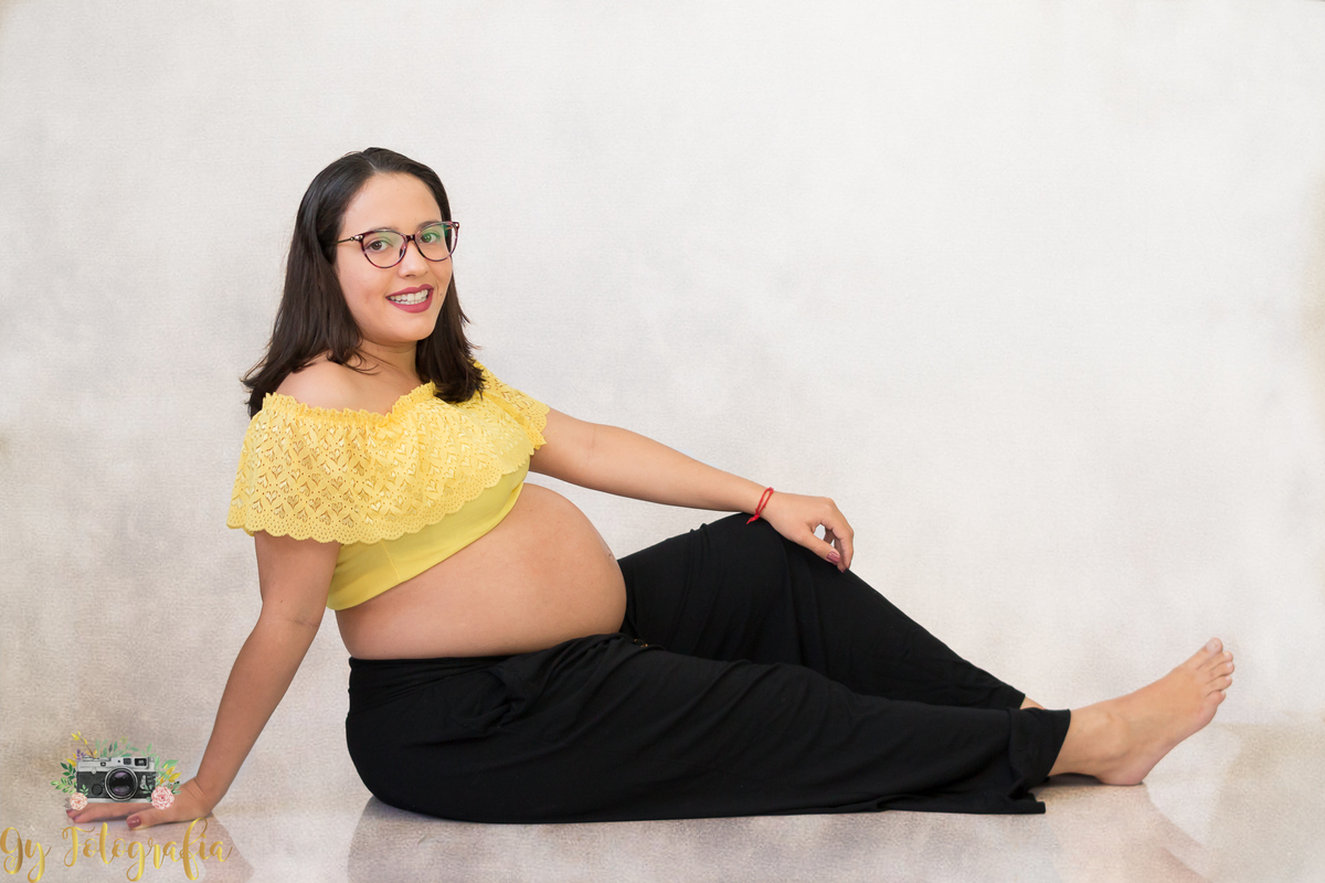 Jaqueline a espera do Arthur!
Ensaio de gestante em estúdio em Londrina. Fotografo especializado em ensaios de gestantes. Momento registrado pela fotografa Giscellayne | Gy fotografia!