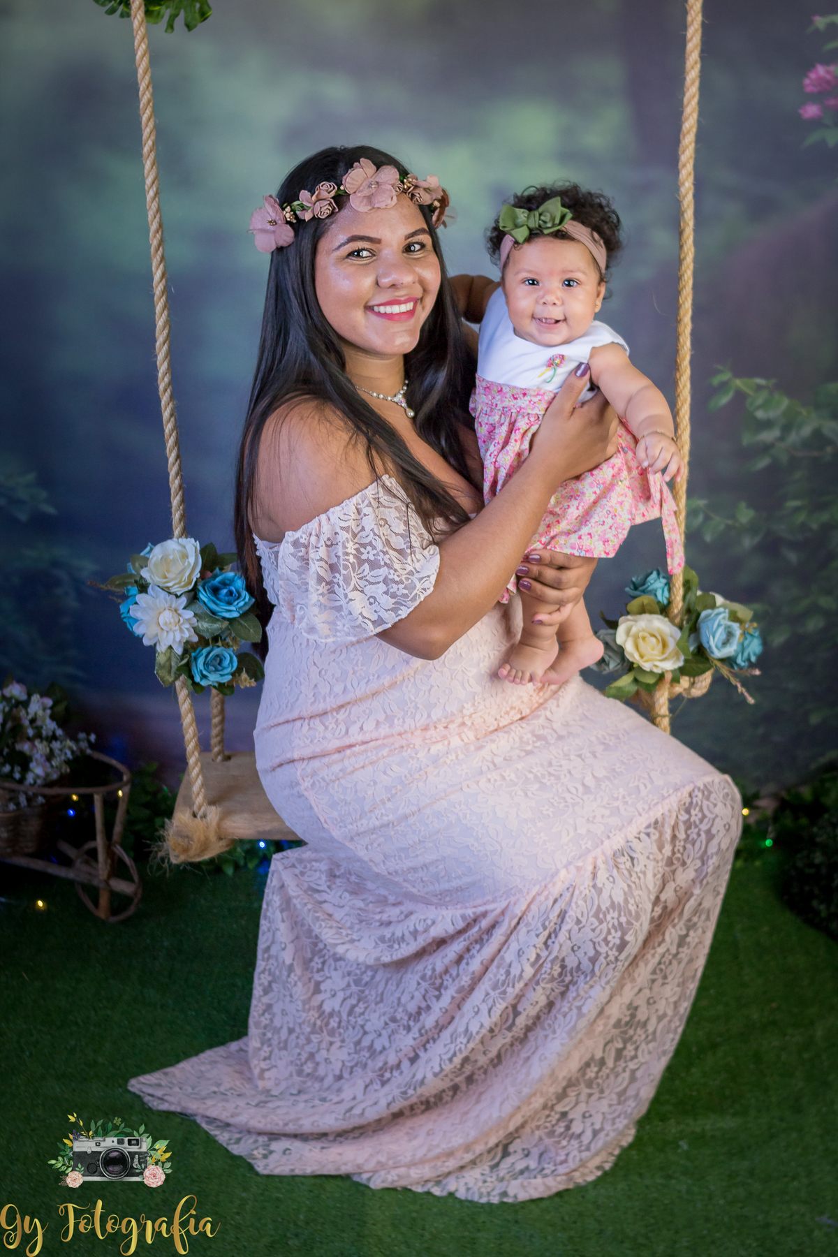 mãe e filha linda!! 
Mini ensaio de dia das mães, fotografo em Londrina especializado em bebês e crianças. Fotos baratas. momento registrado pela fotografa Giscellayne | Gy Fotografia, fotografa de família.