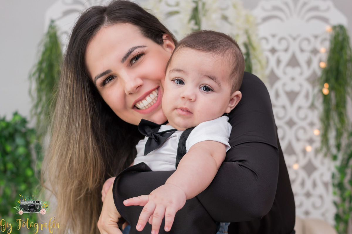 eu to muito chique né mãe! Ensaio de dia das mães em estúdio!
Fotógrafo em Londrina-Pr.
Momento registrado pela fotografa Giscellayne | Gy fotografia, fotógrafa especializada em ensaios de bebês, crianças e gestantes.