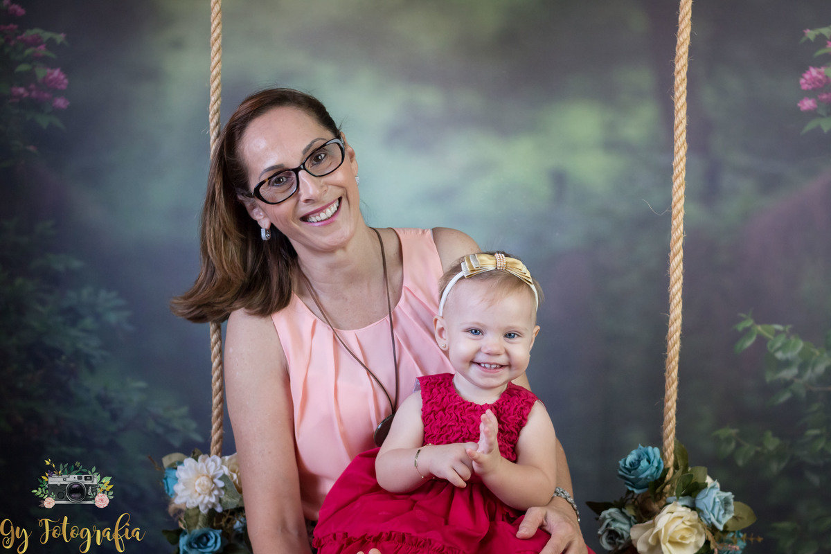 Ensaio de dia das mães em londrina. Fotografa de família em estúdio.